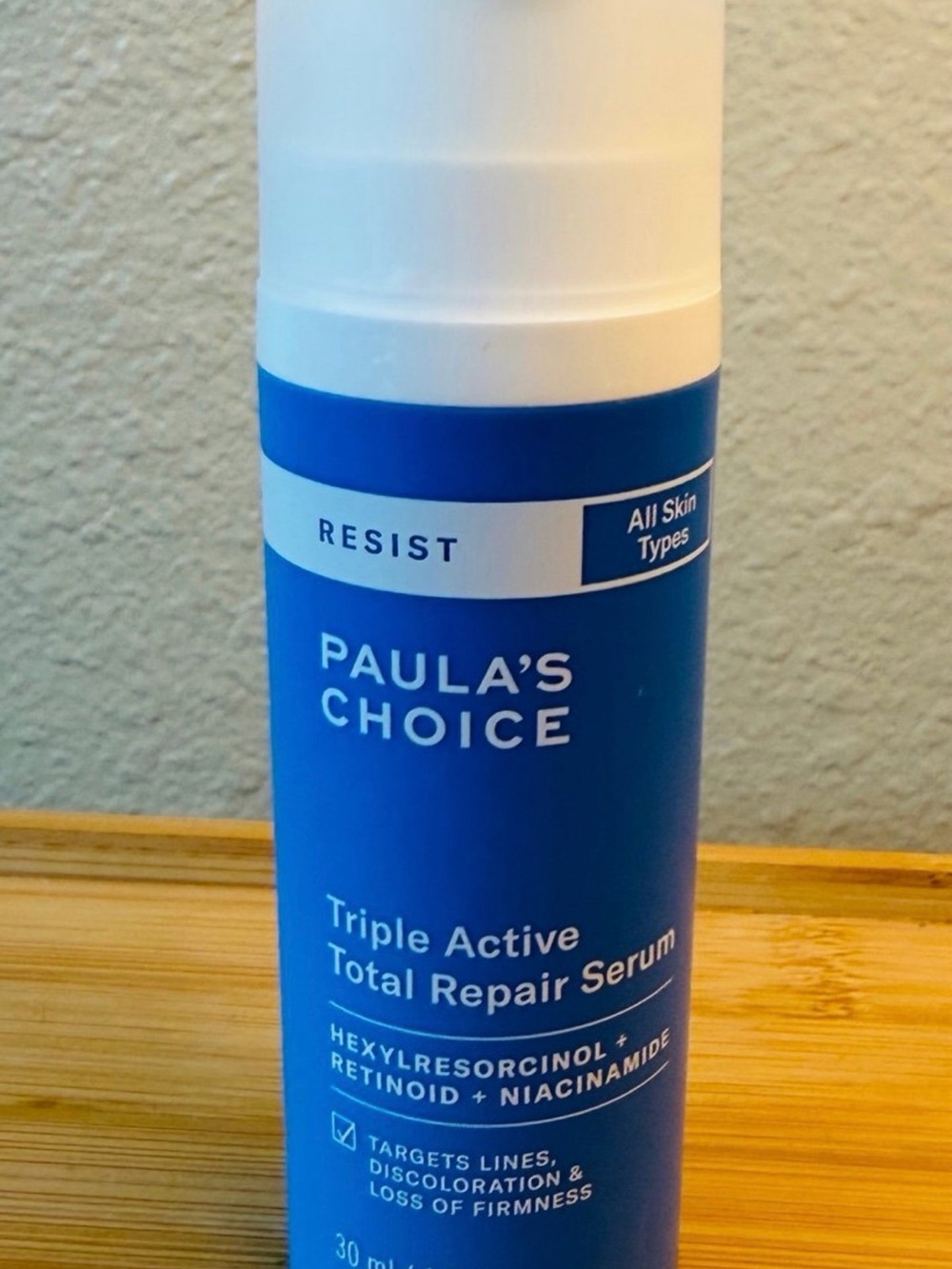 Paula's Choice Resist Triple Active Total Repair Serum - Blue and White
